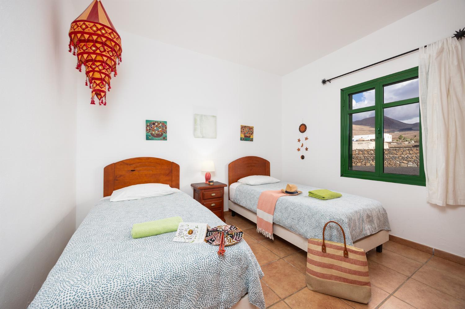 Villa Sol Y Mar Яйса Экстерьер фото