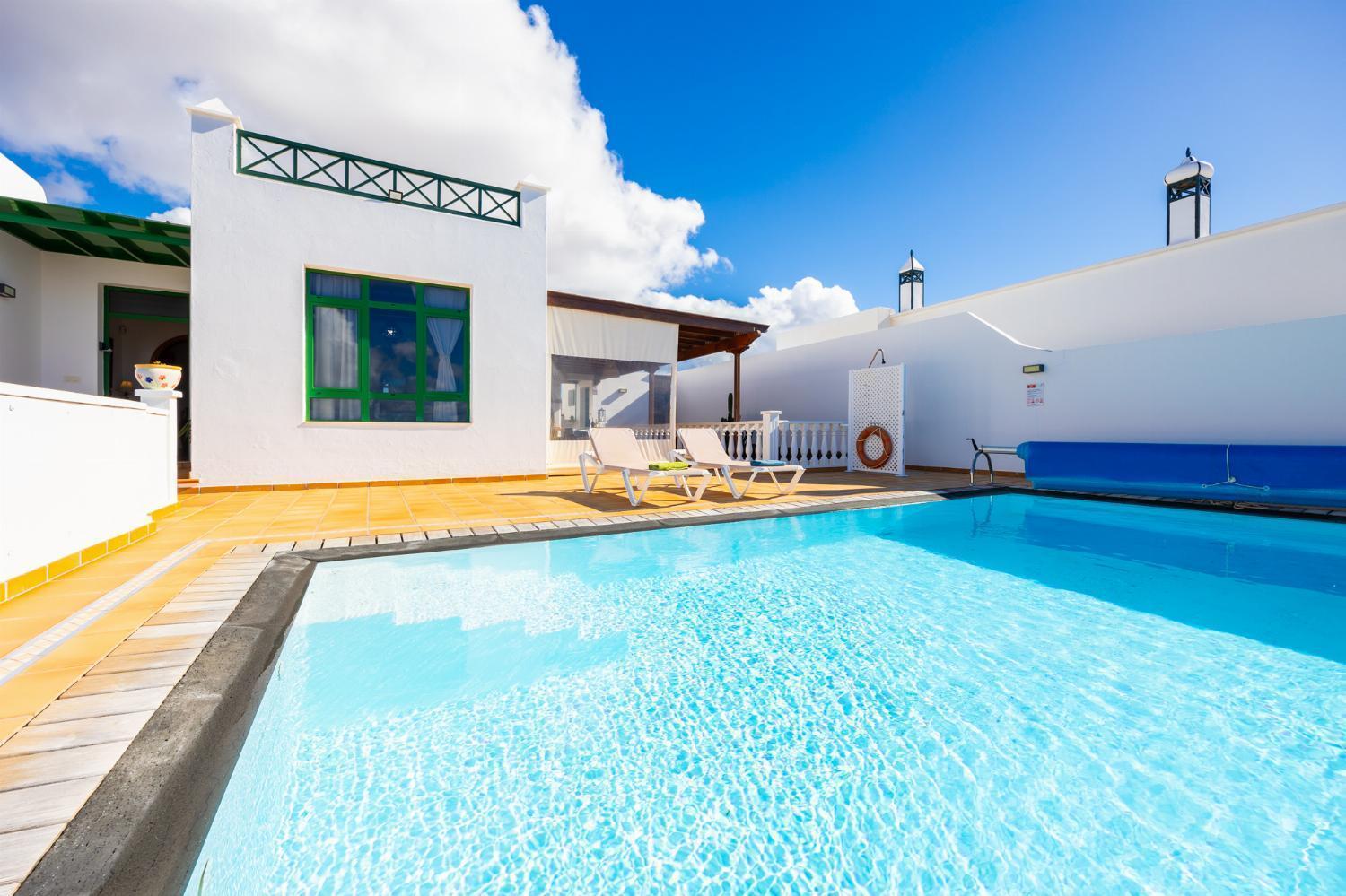 Villa Sol Y Mar Яйса Экстерьер фото