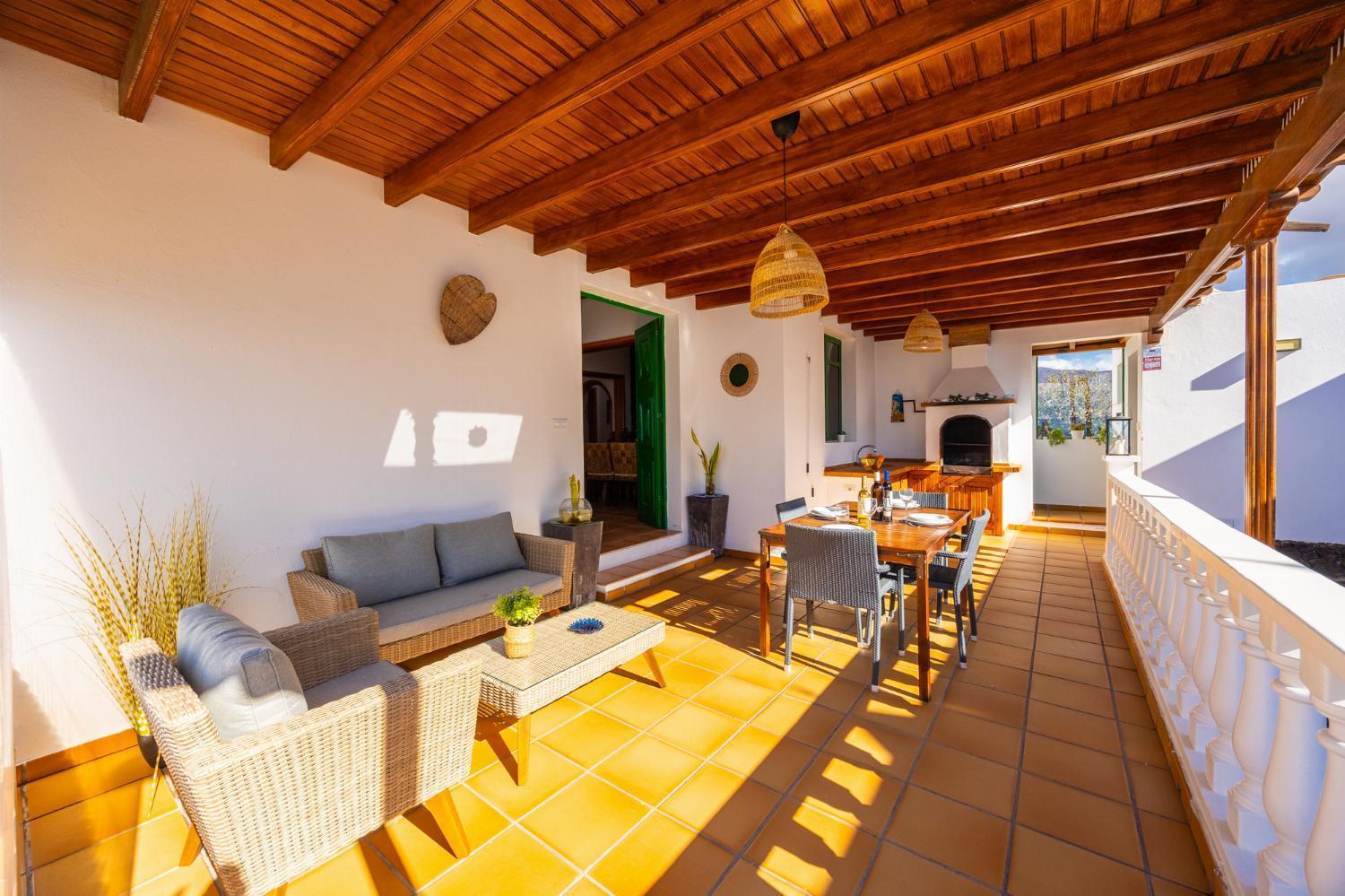 Villa Sol Y Mar Яйса Экстерьер фото