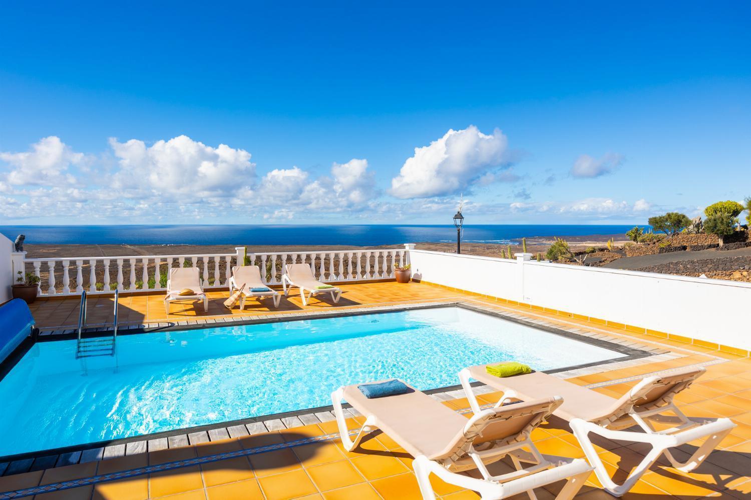 Villa Sol Y Mar Яйса Экстерьер фото