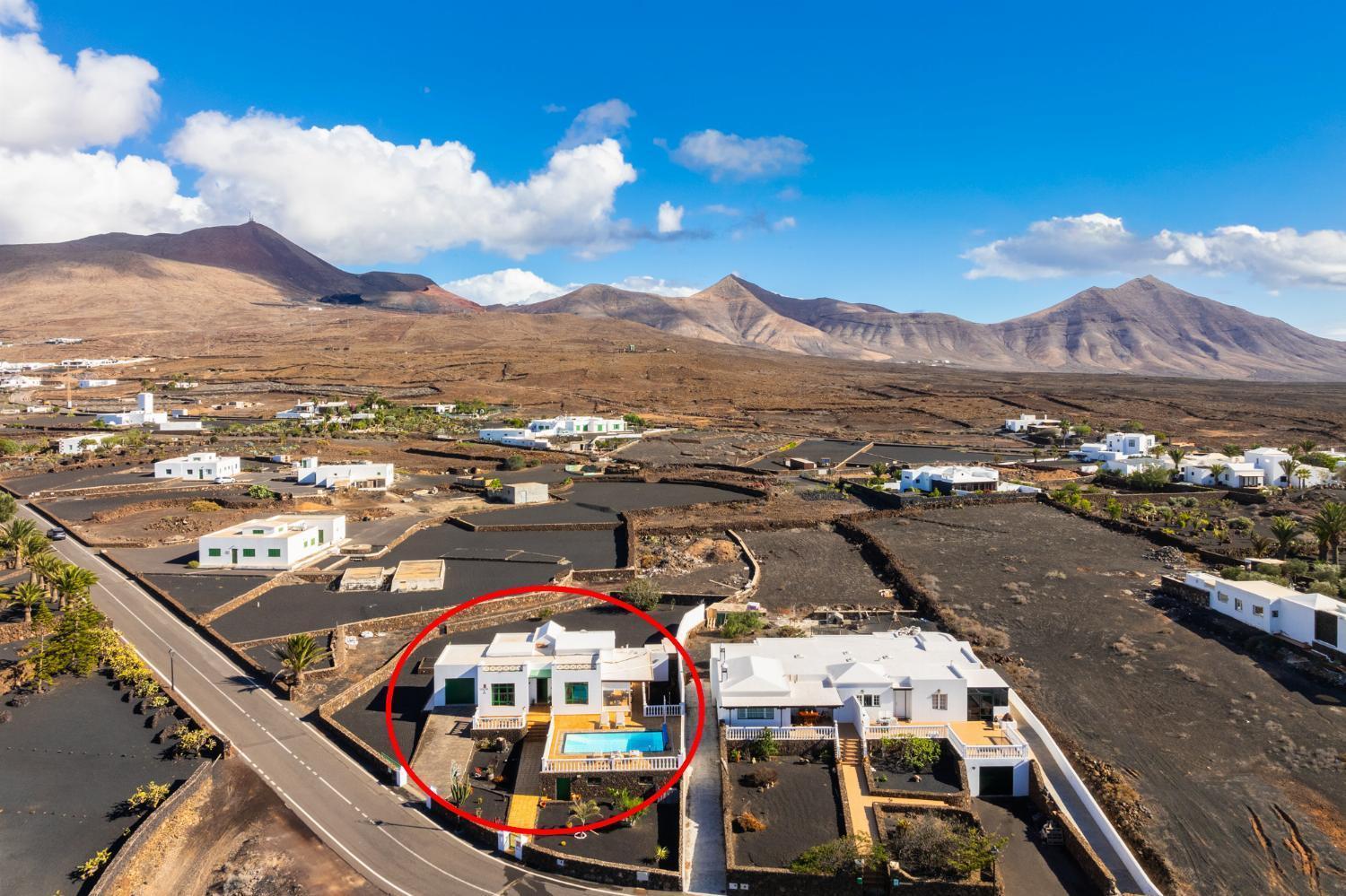 Villa Sol Y Mar Яйса Экстерьер фото