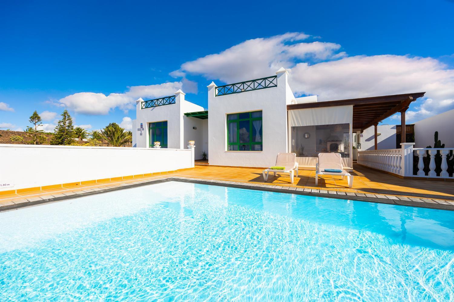 Villa Sol Y Mar Яйса Экстерьер фото