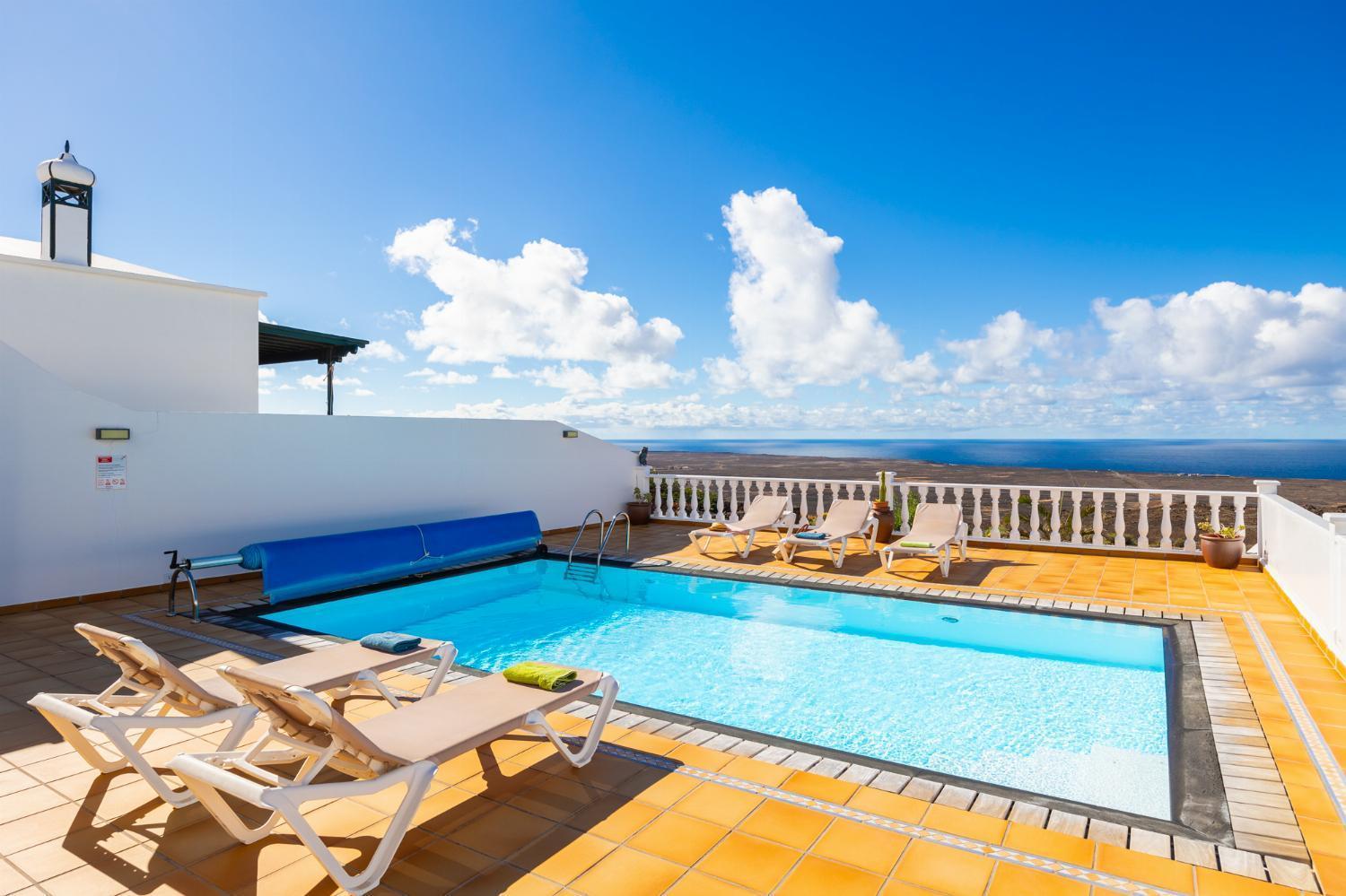 Villa Sol Y Mar Яйса Экстерьер фото